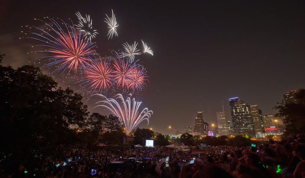 freedom-over-texas-2015-downtown-houston-fireworks.jpg