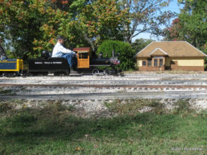 hermann-park-train-stops-houston-train-rides-kids