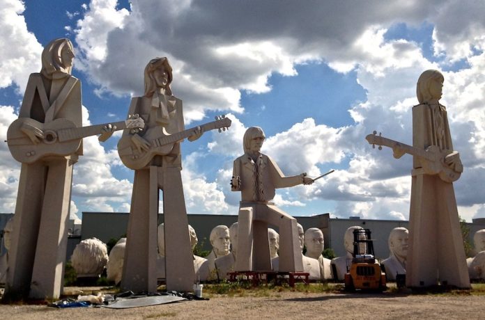 houston-beatles-statues-houston-president-heads-adickes-sculpturworx-studio-location