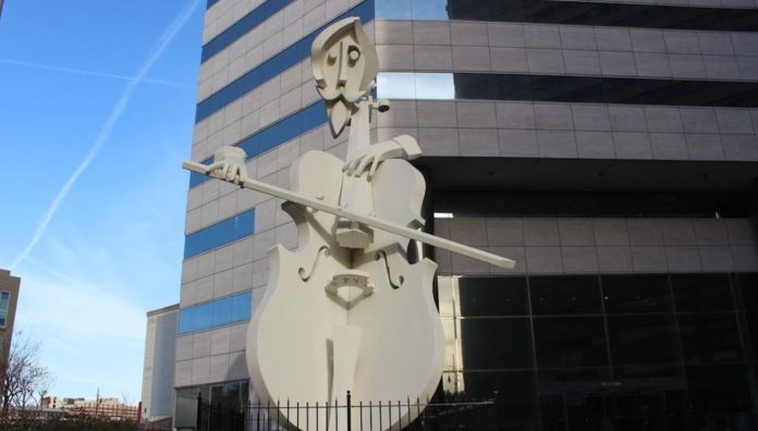 virtuoso-sculpture-downtown-houston-david-adickes