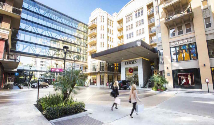 flash-sale-at-west-ave-february-2015