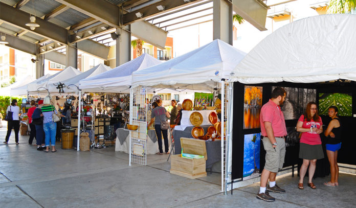 pearland-art-and-crafts-on-the-pavilion-2015