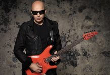 Ride solo to the legendary guitar of Joe Satriani at House of Blues joe-satriani-in-concert-house-of-blues-houston-march-2016