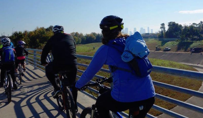 bayou-bikers-monthly-bike-ride-market-square-park-houston-2016