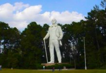 Pay a visit to David Adickes’ larger-than-life Sam Houston statue in Huntsville sam-houston-statue-huntsville-3