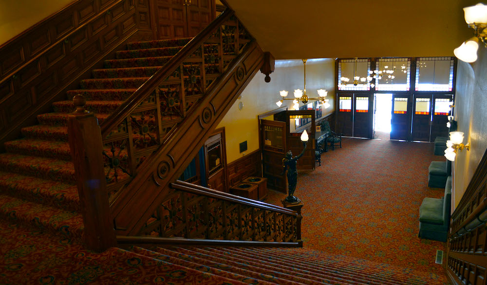 The first floor entrance lobby at The Grand 1894 Opera House