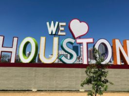 we-love-houston-sign-3