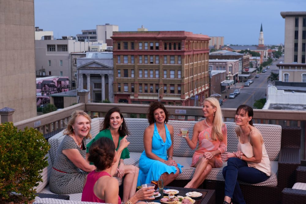 escape-the-heat-downtown-galveston-2018-rooftop-bar