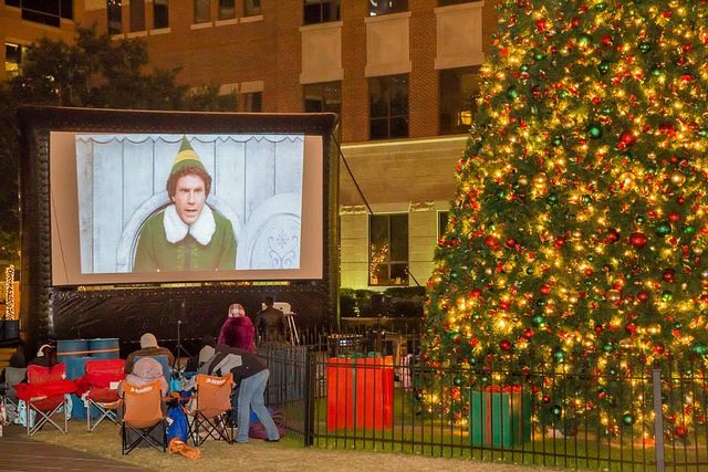Holiday Movie Under The Moon Elf At Sugar Land Town Square 365 Things To Do In Houston