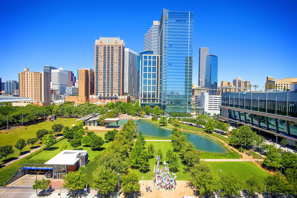 50-best-things-to-do-in-houston-texas-discovery-green-avenida-houston