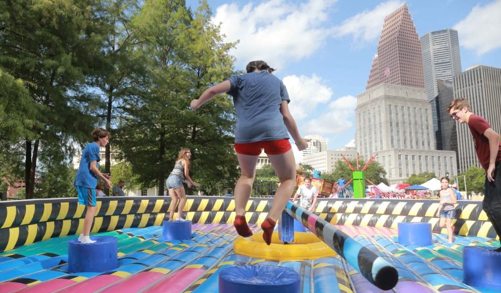 freedom-over-texas-eleanor-tinsley-park-houston-2019-inflatable