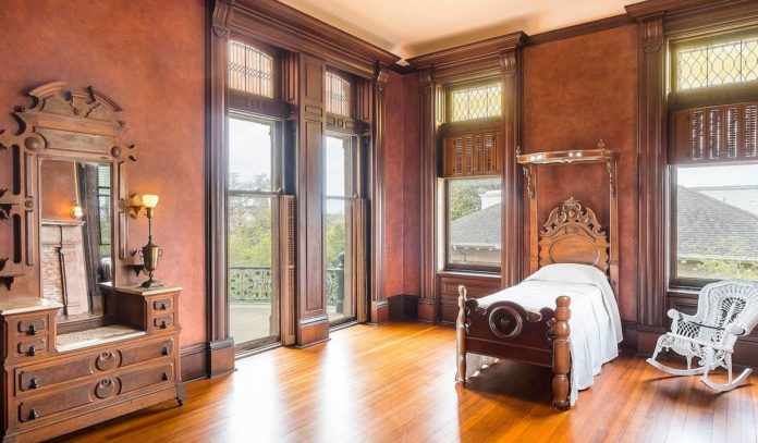 Basement-To-Attic-Tours-1892-Bishops-Palace-Galveston