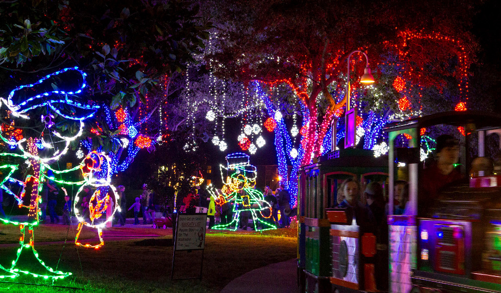 Galveston Christmas Events 2022 Holiday In The Gardens At Moody Gardens In Galveston | 365 Houston