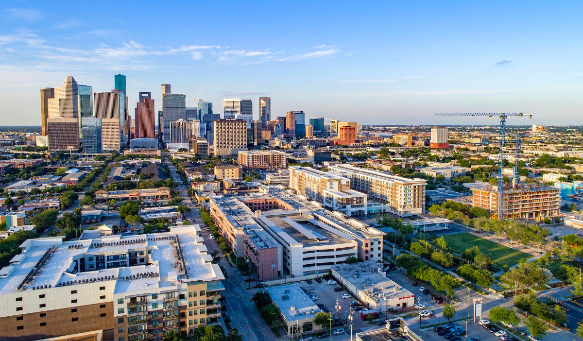 5-must-do-things-in-midtown-365-houston