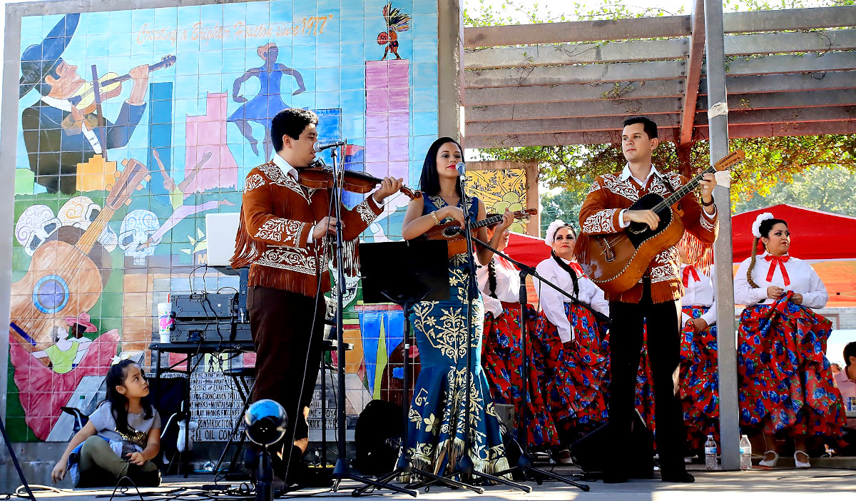 diadelosmuertosdayofthedeadguidehoustoneventsfestivals