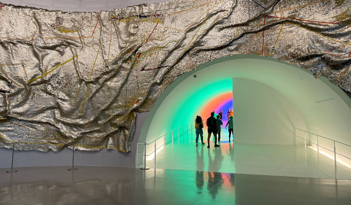 see-houston-kinder-building-museum-of-fine-arts-modern-contemporary-art-tunnel | 365 Things to Do in Houston