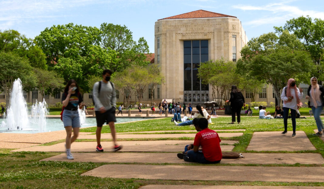 5 Must Do Things on University of Houston Campus 365 Houston