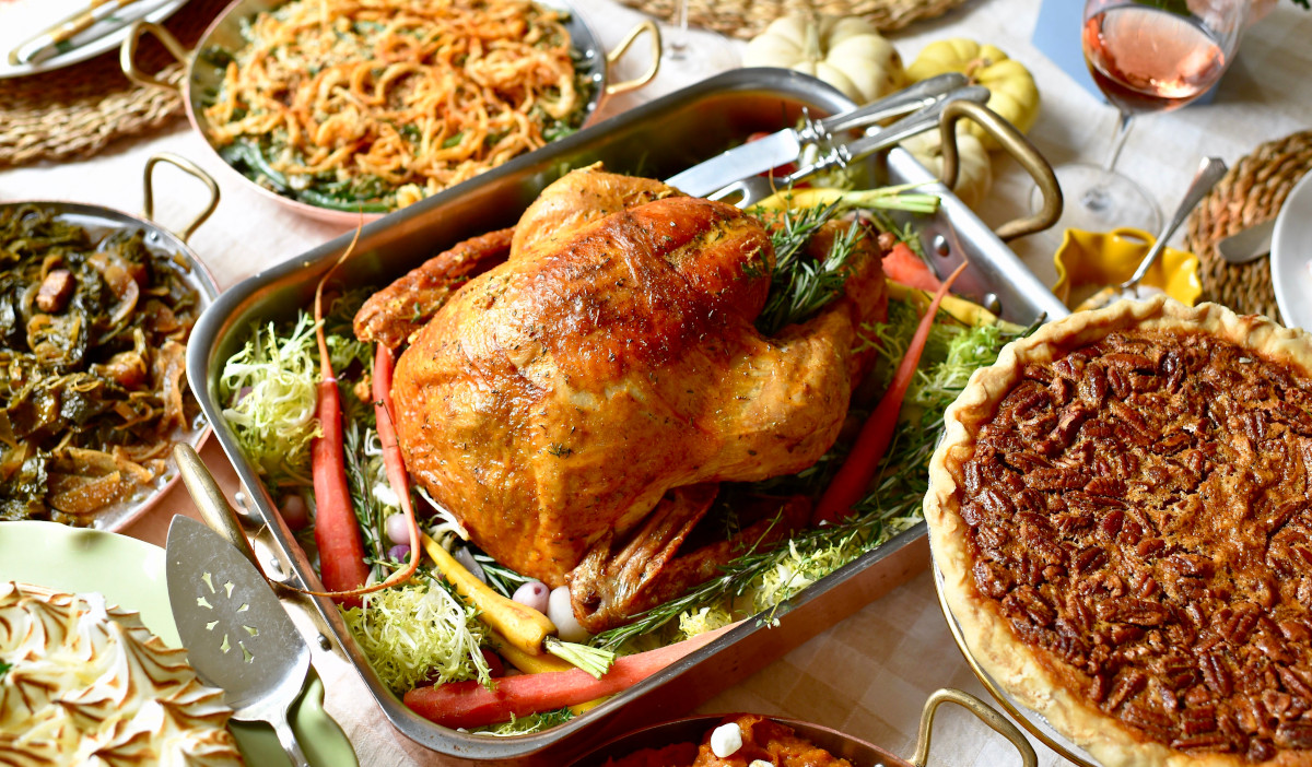 Where to get Thanksgiving meals to go; dine out on Thanksgiving