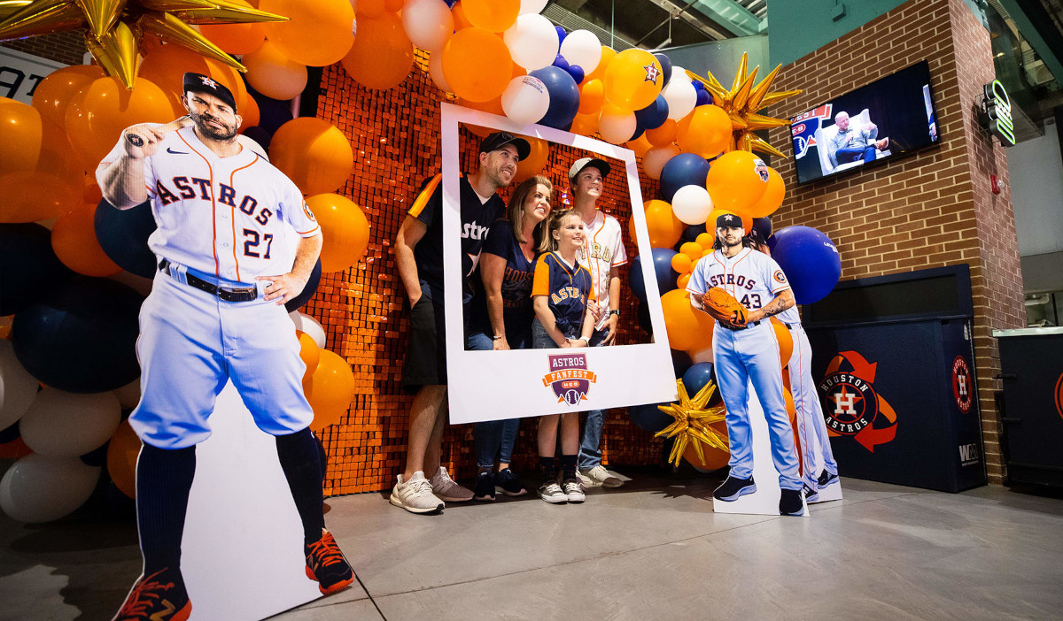 Houston Astros - #AstrosDogDay is coming up! To bring