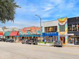 A street view of 19th Street in the Heights