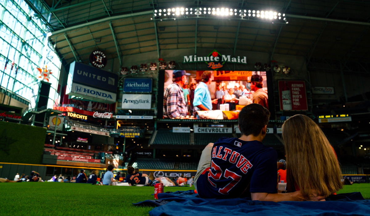 Astros unveil new astronaut sculpture at Minute Maid Park in Houston