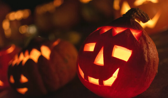 Small pumpkin jack-o-lanterns